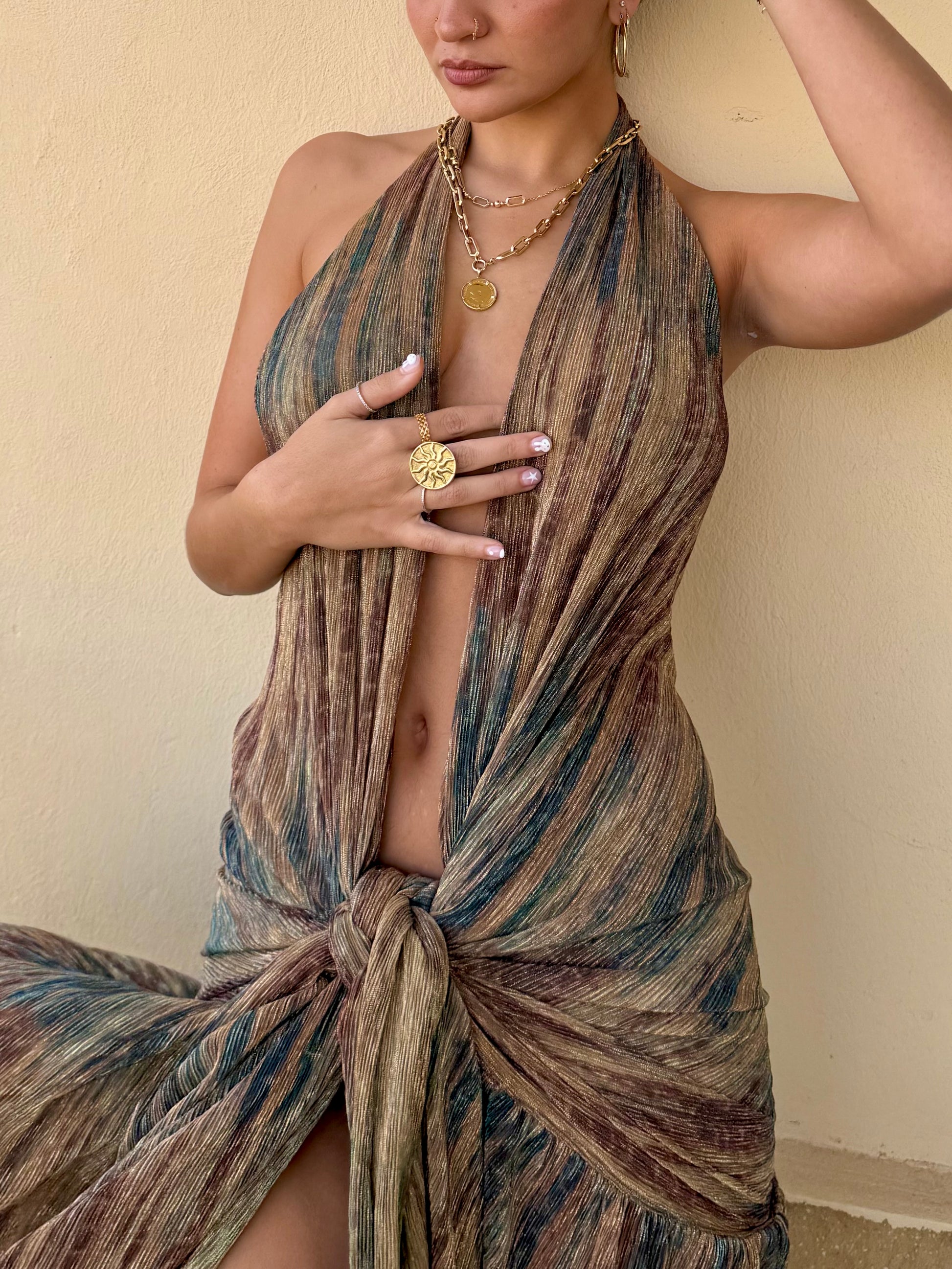Tie gown