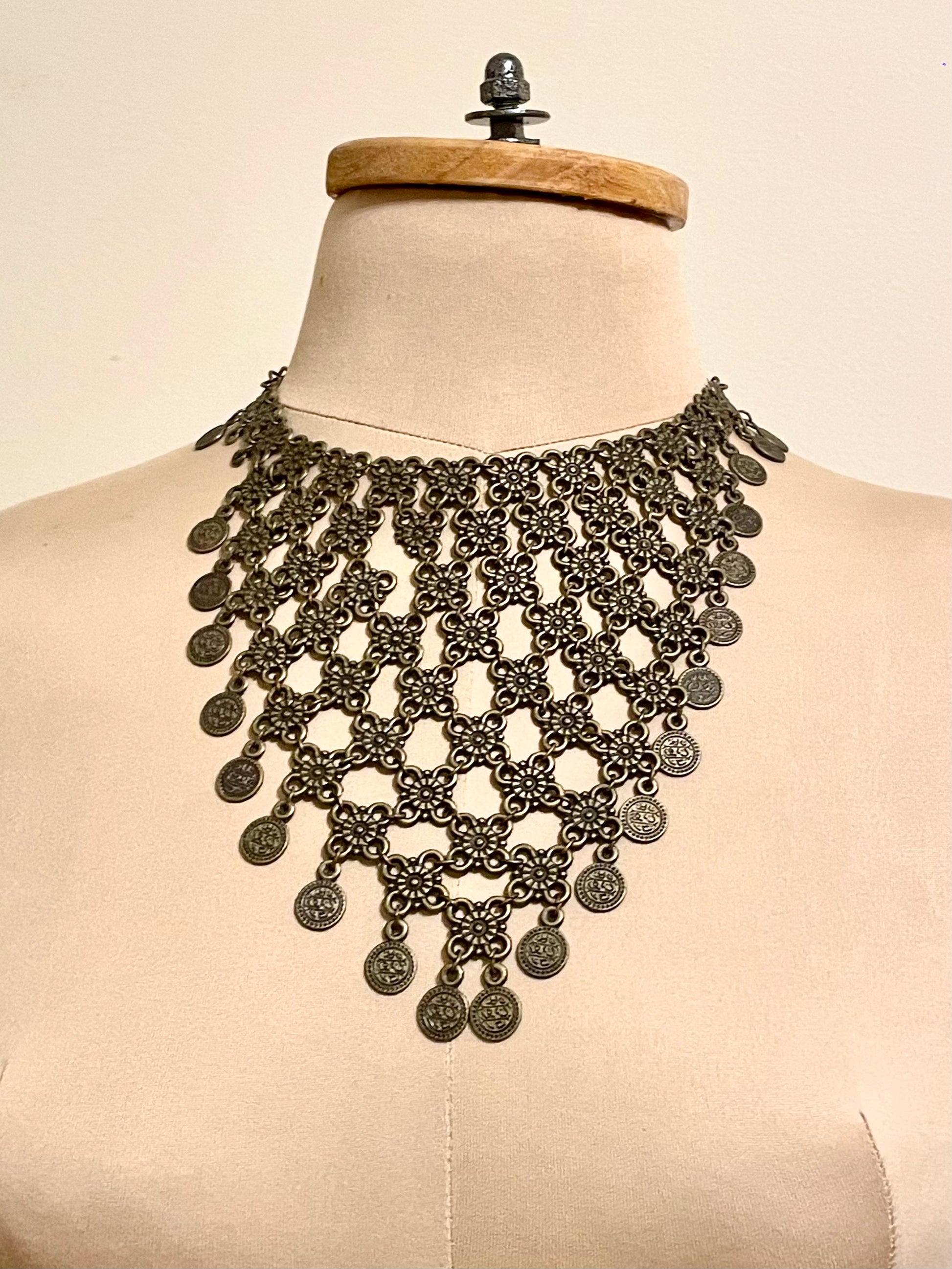 Coin choker