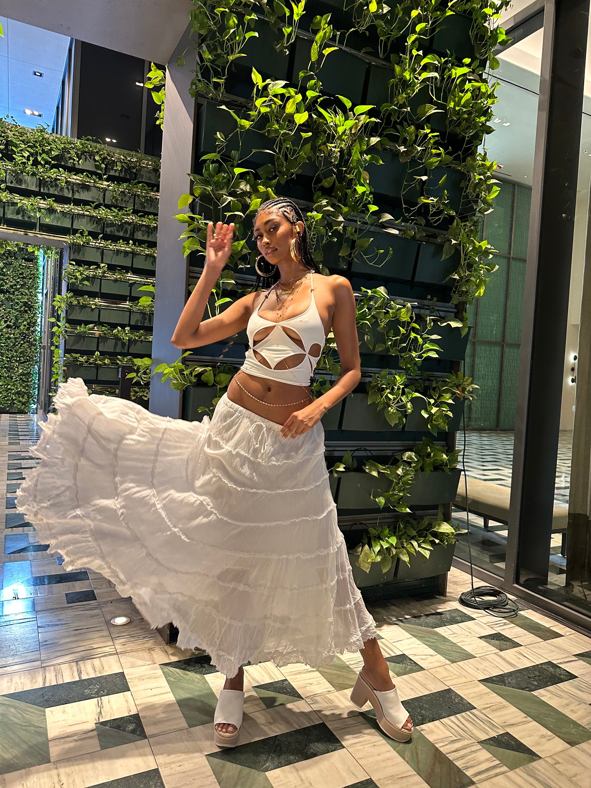 Dynamic Dimensions Top