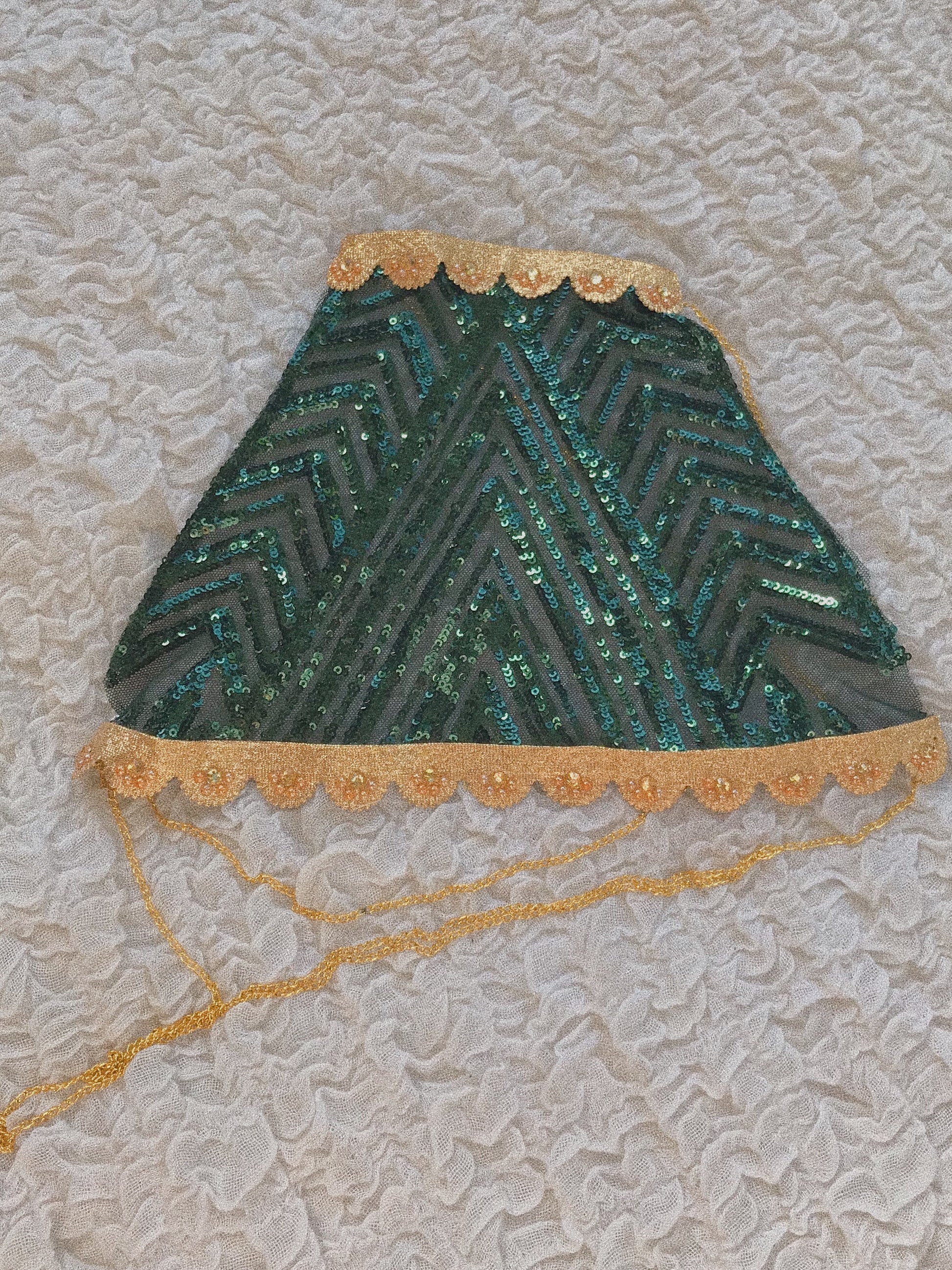 Hatshepsut’s Halter - Round