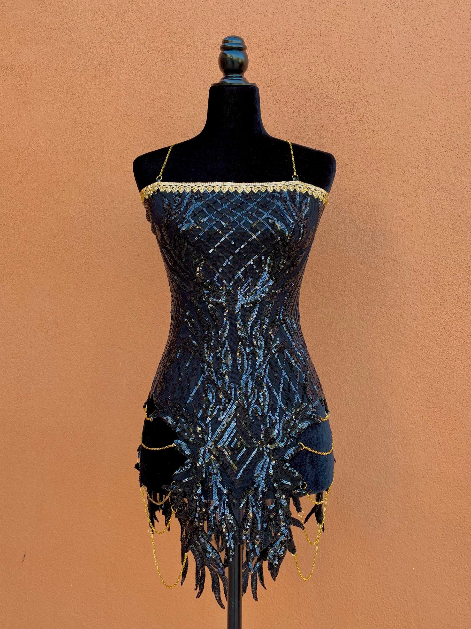 Nefertiti's Night Black