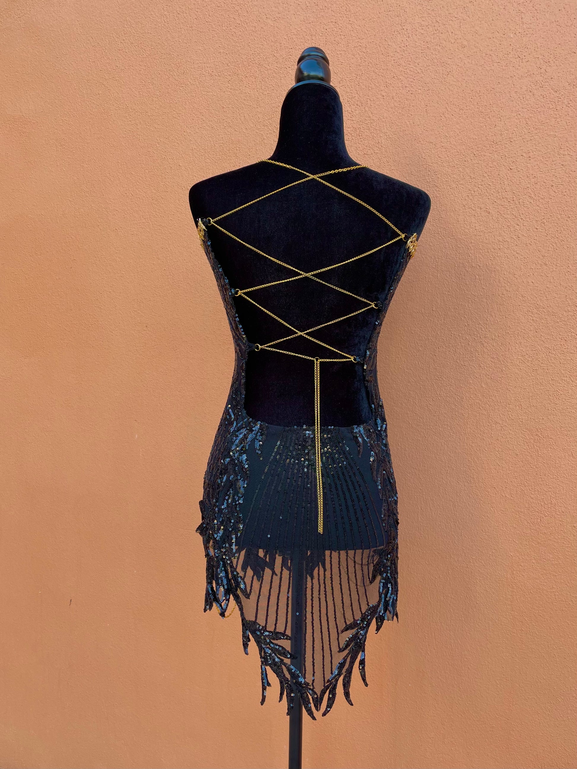 Nefertiti's Night Black